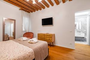 G&S - HouseVenice Center