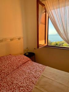 Villa vista mare a Bosa img41