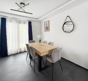 Maisons de vacances Maison spacieuse avec jardin et parking prive : photos des chambres