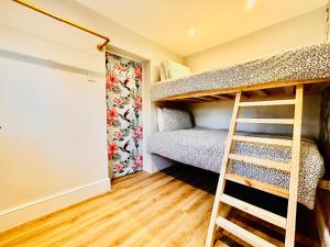 Rest Boutique Willesden