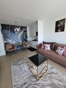 Intempo Apartment 14E by VivaMar