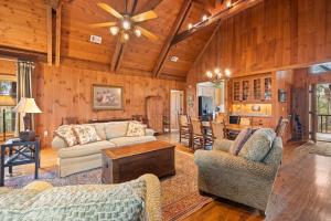 9 Club Cottage Lane by Akers Ellis Rentals