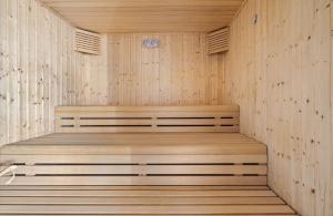 Oasis 325 with private garden & wellnes