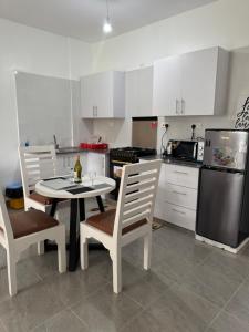 1 bedroom beach apartment-Swan Homes