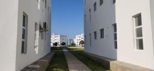 1 bedroom beach apartment-Swan Homes