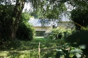 Grande maison en pleine nature, Sud Morbihan, à 25 minutes de la mer - 尼维亚克