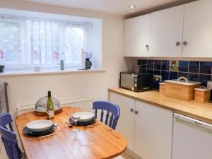 High Bullen Cottage