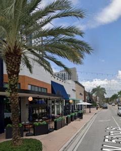Down Town Doral 1b