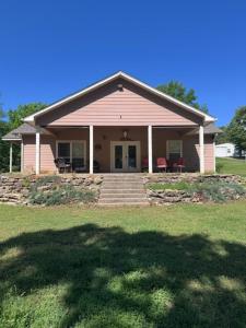 Carlenes Place at Lake Texoma 2 Bedroom Sleeps 8