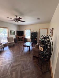 Carlenes Place at Lake Texoma 2 Bedroom Sleeps 8