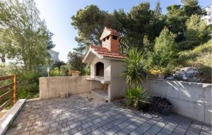 Amazing Apartment In Duce