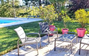 Maisons de vacances 2 Bedroom Cozy Home In Tabre : photos des chambres