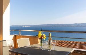 Stunning Apartment In Duce With Wifi 
