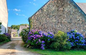 3 Bedroom Amazing Home In Trédion