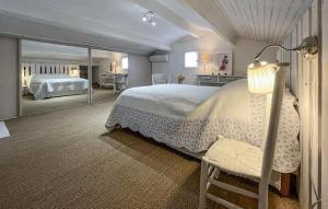 Maisons de vacances Stunning Home In Roquemaure : photos des chambres
