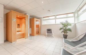 Beautiful Apartment In Schiermonnikoog