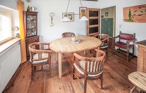 2 Bedroom Gorgeous Home In Stechlin