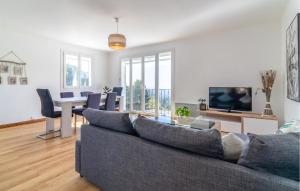 Appartements Gorgeous Apartment In La Cadiere D-azur : photos des chambres
