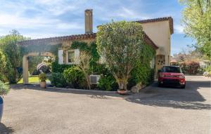 Nice Home In Saint-Raphaël