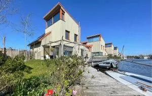 3 Bedroom Lovely Home In Heeg - Woudsend