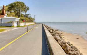 Maisons de vacances Awesome Home In Saint-Trojan-Les-Bains : photos des chambres