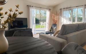 Pet Friendly Home In Meijel With Wifi