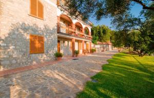 1 Bedroom Beautiful Apartment In Ascea