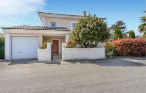 Awesome Home In Saint Raphael With Private Swimming Pool, Can Be Inside Or Outside - Agay