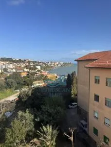 Etruscan Blue House - 皮昂比诺