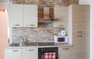 Beautiful Apartment In La Spezia