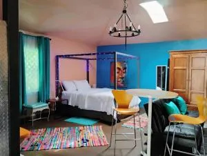 Ping's Studio self-check in private - Los Banos