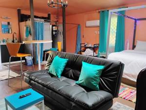 Pings Tiny Home self-check in & out private