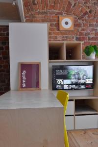 Comfort & Modern Apartment Studio by Market Square with AC AS HOME S4