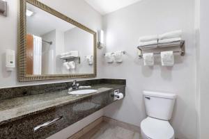 Quality Inn & Suites Fort Madison near Hwy 61