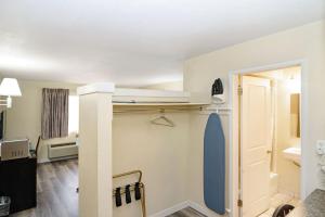 Standard Double Room with Two Double Beds - Non-Smoking room in Rodeway Inn Downtown Phoenix