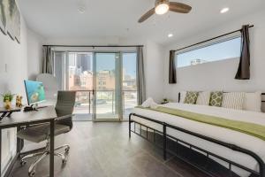 Urban 2BR I Free Parking I King Bed I Workspace