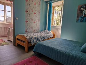 Maisons de vacances Gite de Montrepos - Ancien Presbytere XVIIe siecle : photos des chambres