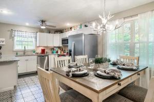 Farmers Daughter Located near Gatlinburg