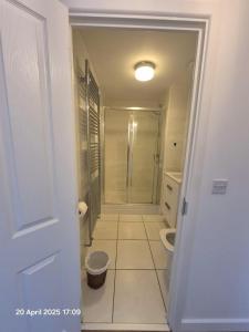 5 Bedroom House in Cheltenham, Sleeps 11