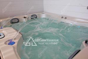 Apartment mit 1 Schlafzimmer und Whirlpool