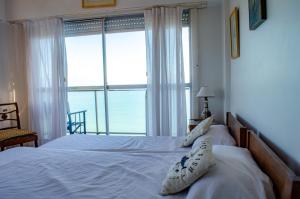 Vista Panorámica al Mar - Playa Chica