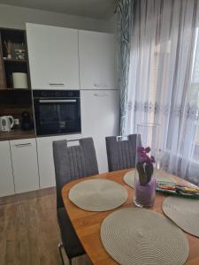 apartma-sobe Lejla 