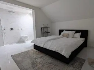 Luxrem 5 Apartments Skyline - Brügg