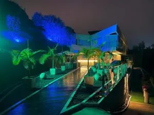 The ELeMYNT Mansion - San Jerónimo