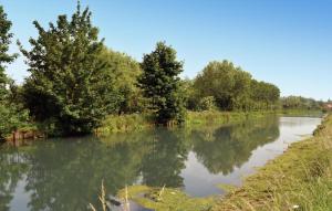 Maisons de vacances Lovely Home In Hames Boucres With Wifi : photos des chambres
