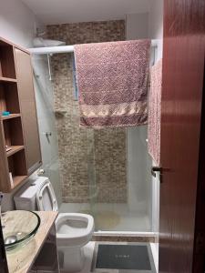 Um apartamento com vista para oarma