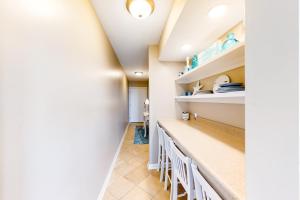 Plantation East #3202