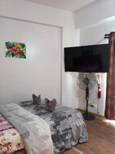 Anya and Carls Comfy