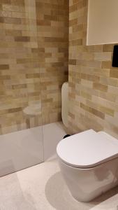 New Cozy oasis in the center Terrace and Garage