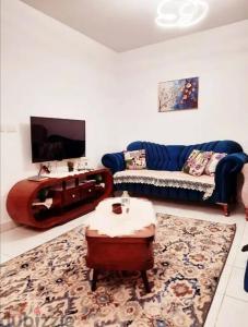 شقه مفروش فرش فندقي مدينتي